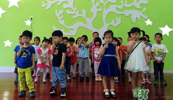 寶寶不去幼兒園怎么辦？寶寶不去幼兒園哭鬧怎么勸導(dǎo)？