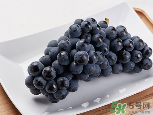 夏黑葡萄是轉(zhuǎn)基因嗎？夏黑無籽葡萄是不是轉(zhuǎn)基因的？