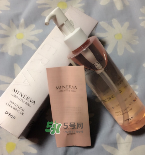 蝶妝卸妝油怎么樣？蝶妝卸妝油好用嗎？