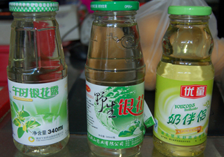 金銀花露一天能喝幾瓶？金銀花露一次喝多少？