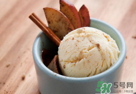 冰淇淋為什么要加蛋黃？冰淇淋為什么不用蛋清？