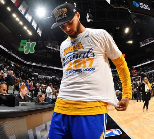 ua2017庫里亞洲行特別版curry 3zero配色什么時候發(fā)售？