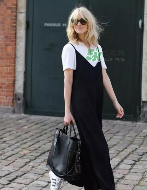 吊帶裙配什么上衣？吊帶裙搭配什么上衣好看？