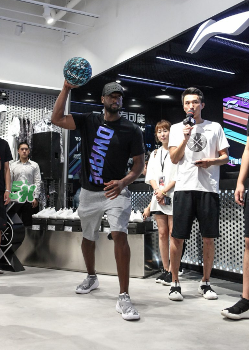 2017韋德中國行沈陽站上腳穿的球鞋是什么型號(hào)？