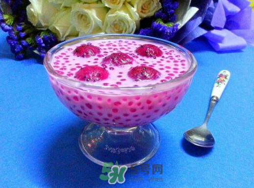 紅心火龍果能和牛奶一起吃嗎？紅色火龍果和牛奶一起會(huì)中毒嗎？