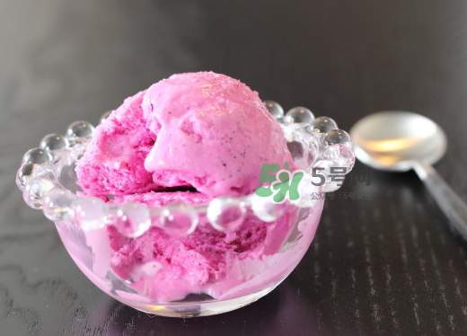 紅心火龍果能和牛奶一起吃嗎？紅色火龍果和牛奶一起會(huì)中毒嗎？