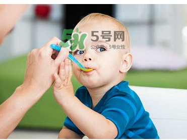 寶寶沒長牙能吃面條嗎？寶寶沒長牙能不能喂面條？