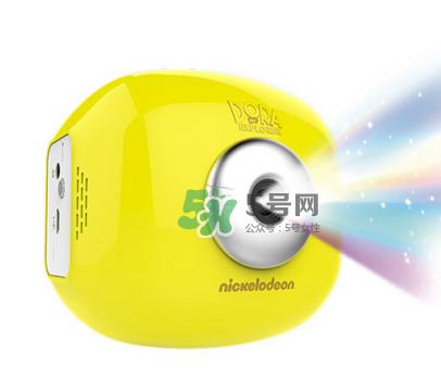 朵拉投影儀傷眼睛嗎？朵拉投影儀對(duì)眼睛有害嗎？