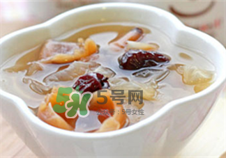 銀耳湯為什么發(fā)酸?銀耳湯發(fā)酸的原因 銀耳湯為什么發(fā)酸?銀耳湯發(fā)酸的原因