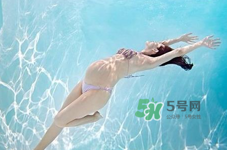 孕婦能游泳嗎？孕婦能不能去游泳池？