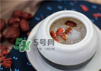 銀耳湯為什么熬不粘稠?銀耳湯為什么煮不爛 銀耳湯為什么熬不粘稠?銀耳湯為什么煮不爛