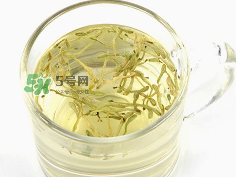 金銀花茶要怎樣泡才好喝？金銀花茶最佳泡茶水溫是多少