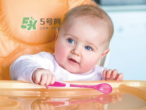 寶寶什么時(shí)候可以吃油？寶寶能吃油嗎？