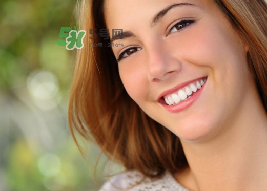 口腔潰瘍不能吃什么？口腔潰瘍缺什么維生素