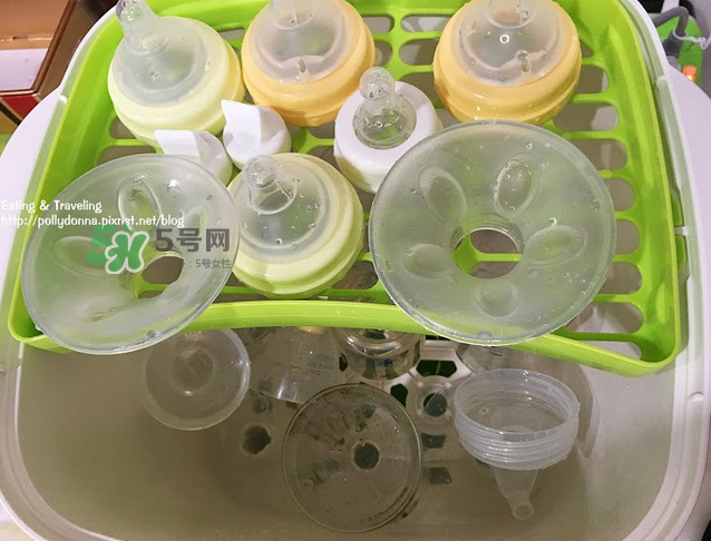 奶瓶刷尼龍的好還是海綿的好？洗奶瓶的正確方法