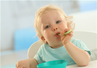 寶寶什么時候可以吃油？寶寶能吃油嗎？