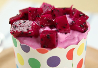 紅心火龍果能和酸奶一起吃嗎？紅心火龍果和酸奶榨汁好嗎？