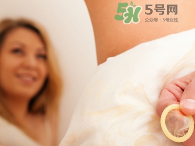 安全套放車(chē)?yán)镞€能用嗎？套套藏哪里比較安全？