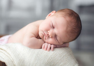 奶瓶刷尼龍的好還是海綿的好？洗奶瓶的正確方法