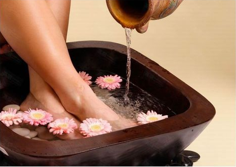 三伏天用醋泡腳好嗎？三伏天泡腳泡多久？
