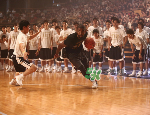 耐克2017歐文亞洲行日本東京上腳穿的鞋子是什么型號(hào)？