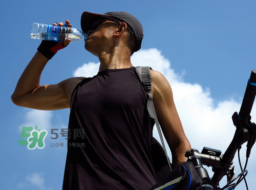 2017年七月份熱嗎？七月份為什么這么熱？