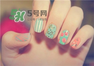 美甲片怎么卸掉?美甲片的拆卸方法 美甲片怎么卸掉?美甲片的拆卸方法