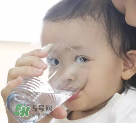 寶寶喝什么水好？寶寶喝哪種水好？