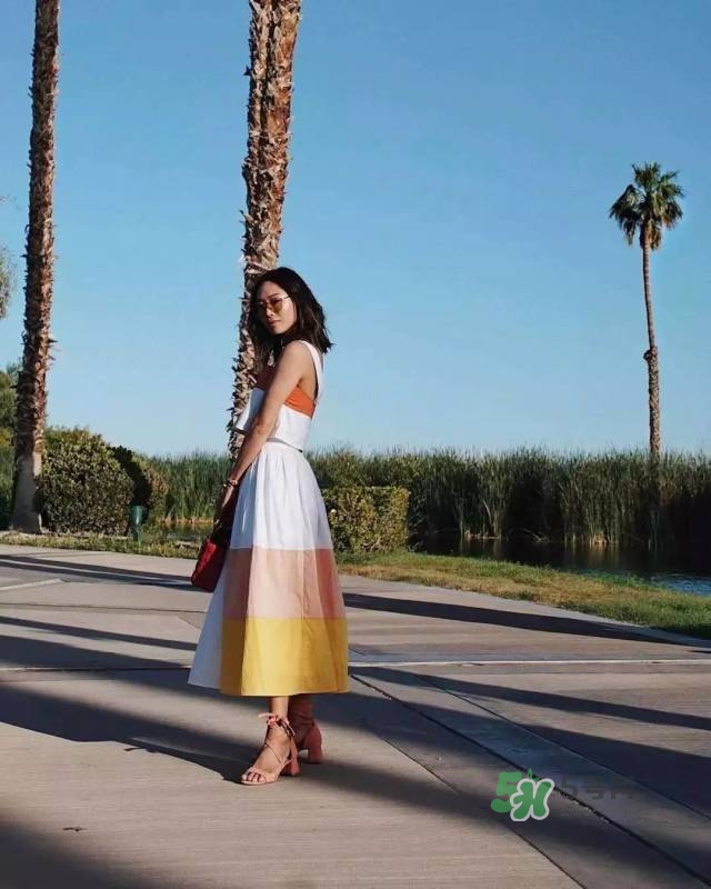 穿什么涼鞋顯腿長 顯腿細(xì)的涼鞋推薦 穿什么涼鞋顯腿長 顯腿細(xì)的涼鞋推薦