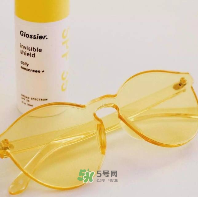 今年流行的彩色墨鏡款式 今年流行什么彩色墨鏡款式 今年流行的彩色墨鏡款式 今年流行什么彩色墨鏡款式