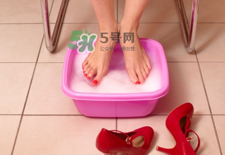 花椒不適合哪些人泡腳？女人用花椒水泡腳好嗎