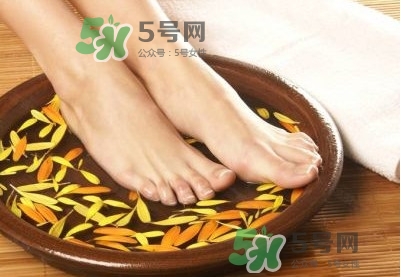 花椒水泡腳有什么功效？花椒水泡腳去濕氣嗎