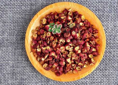 花椒水泡腳一次用多少花椒？花椒水泡腳多長時間最佳