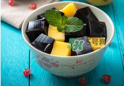 龜苓膏里有龜嗎？龜苓膏什么時(shí)候吃最好