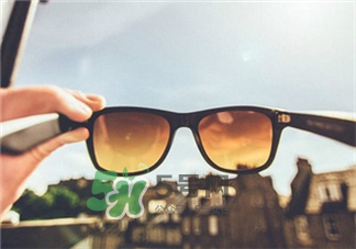 偏光鏡和太陽鏡哪個(gè)好?偏光鏡和太陽鏡的區(qū)別 偏光鏡和太陽鏡哪個(gè)好?偏光鏡和太陽鏡的區(qū)別