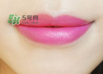 你的嘴唇為什么起泡 嘴唇上的水泡治不好嗎？