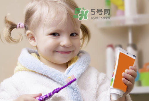 夏天寶寶咳嗽有痰吃什么好的快？寶寶夏天咳嗽有痰怎么辦？