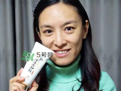 親潤(rùn)孕婦護(hù)膚品怎么樣？親潤(rùn)豆乳補(bǔ)水系列好用嗎？