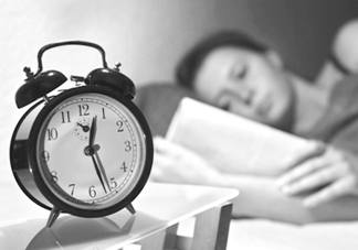 三伏天失眠怎么回事？三伏天失眠怎么辦？