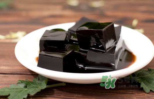 吃完龜苓膏不能吃什么？龜苓膏不能和什么一起吃