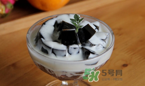 龜苓膏能帶上飛機嗎？龜苓膏能去火嗎？