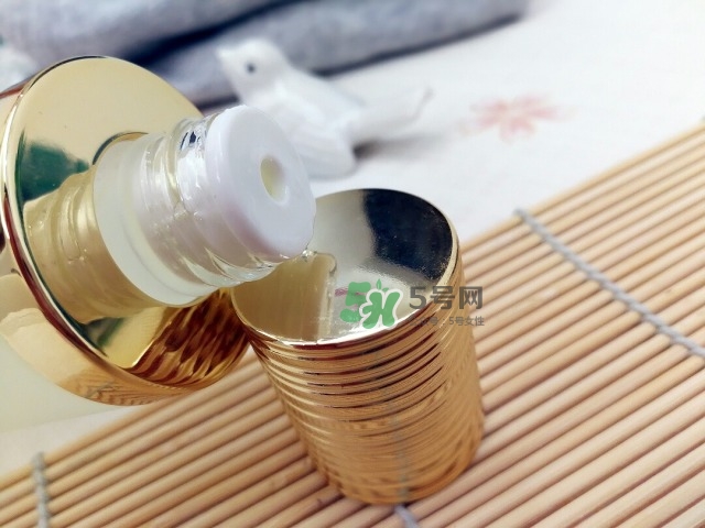 wei蔚藍之美明王朝御容精華水怎么用_使用方法 wei蔚藍之美明王朝御容精華水怎么用_使用方法