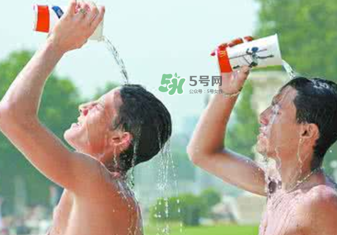 夏天防止中暑吃什么？夏天防中暑喝什么？
