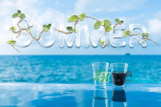 夏天防曬衣什么顏色好？夏天穿什么顏色的防曬衣好？