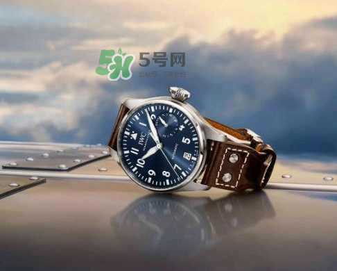 萬(wàn)國(guó)飛行員手表多少錢？萬(wàn)國(guó)飛行員手表價(jià)格