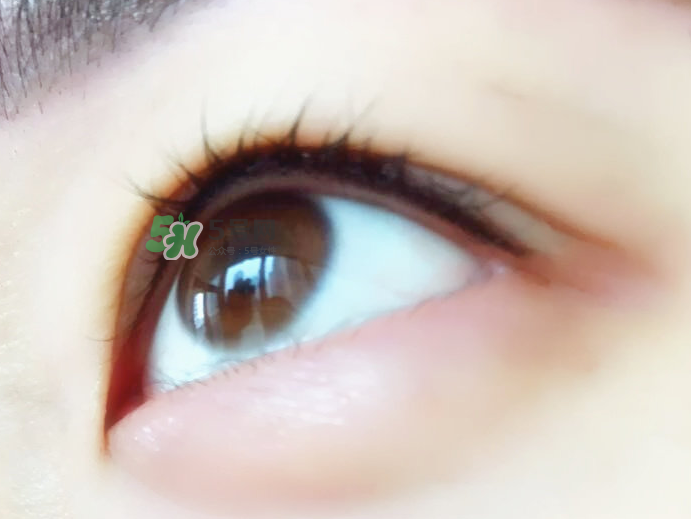 做美瞳線麻藥進(jìn)眼睛怎么辦？做美瞳線麻藥灼傷眼睛怎么辦？