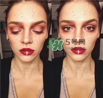 怎么讓口紅不掉色？口紅持久不掉色