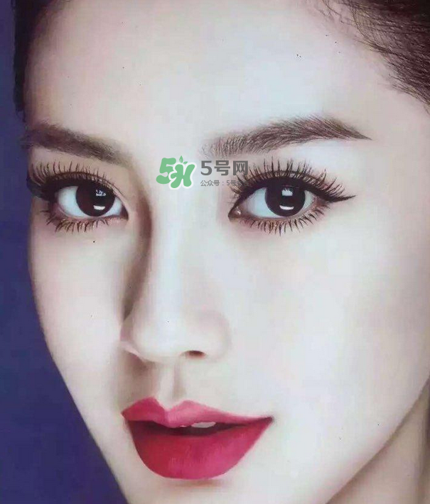 做美瞳線可以化妝嗎？紋美瞳線多久可以化妝？