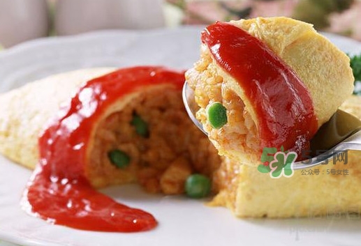 蛋包飯蛋皮需要加入什么？蛋包飯有什么營(yíng)養(yǎng)