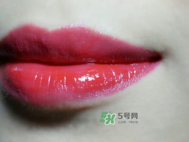 雅頓星幻液體唇膏7號(hào)新釉色好看嗎_試色 雅頓星幻液體唇膏7號(hào)新釉色好看嗎_試色